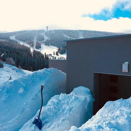 Wellness Klinovec Views ヴィラ *